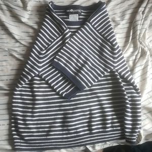 horizontal striped shirt